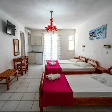 Aparthotel Limnes *