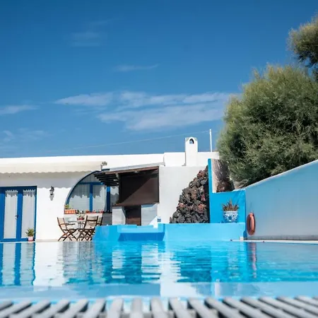 Aparthotel Limnes *